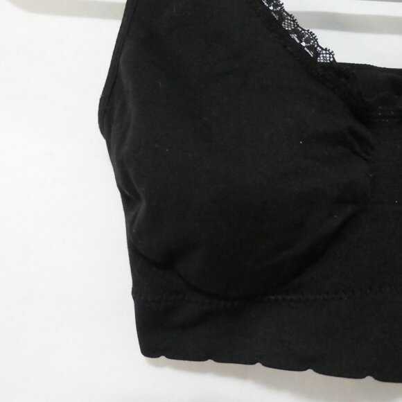 MARILYN MONROE | medium | Black Lace Trim Sports Bra - Picture 6 of 14